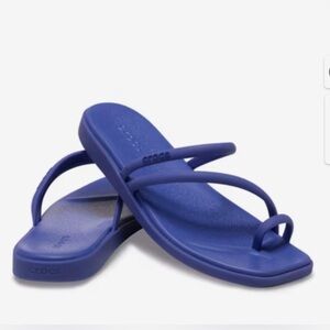 CROCS MIAMI TOE LOOP SANDALS - Dark Blue / Navy